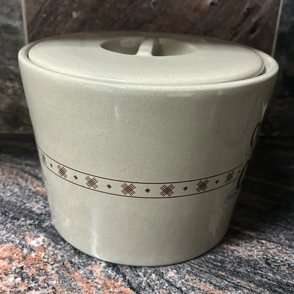 Vintage Shedd's Spread Country Crock Advertising Porcelain Cookie Jar